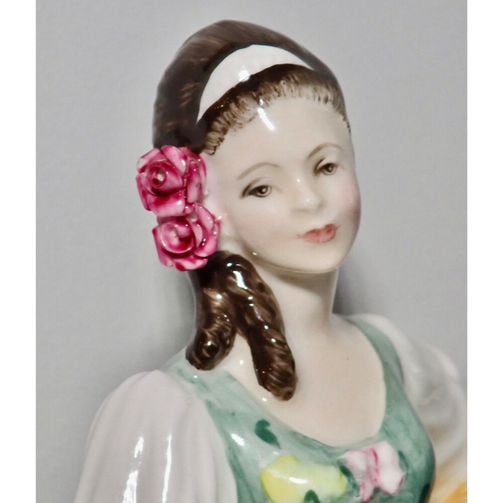 Royal Doulton England Elyse" HN 2474 Bone China Figurine England UK 1971" 5 3/4" - Picture 4 of 14